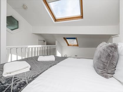 Room in a Shared House, Empress Road, L7