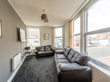 Room in a Shared Flat, Albany Road, L7