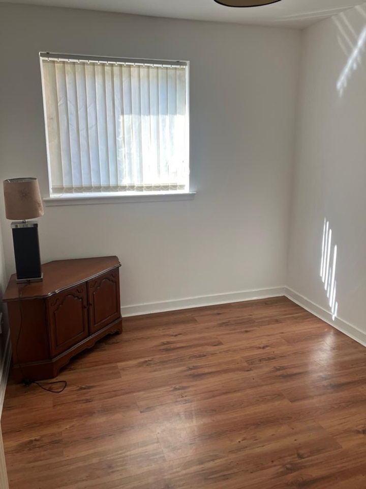 Paisley 2 Bed Flat, Saucel Crescent, PA1 To Rent Now for £675.00 p/m