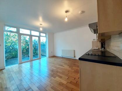 2 Bed Flat, Surrey Road, CT9