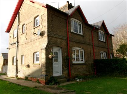 3 Bed Semi-Detached House, Pump Cottage South, LN7