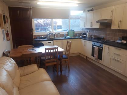 6 Bed End Terrace, Barchester Close, UB8