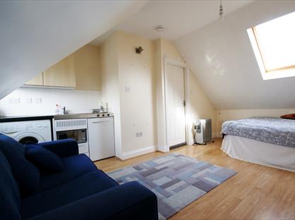 Studio Flat, Long Drive, W3