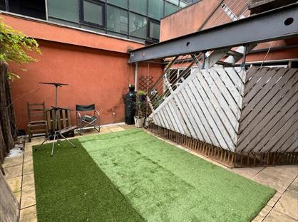 3 Bed Flat, Luna Street, M4