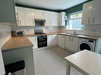 6 Bed Terraced House, Newmarket Road, BN2