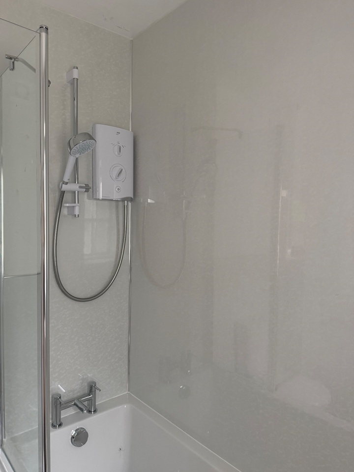 2 Bed Detached House, Binsey, OX2 photo 5
