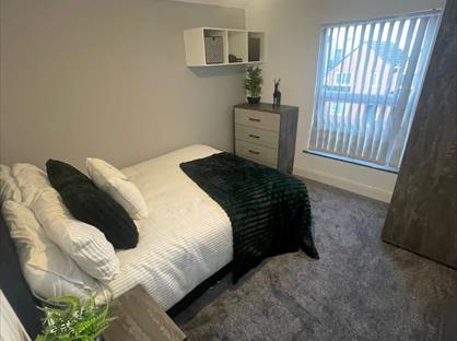 Room in a Shared House, Picton Road, L15