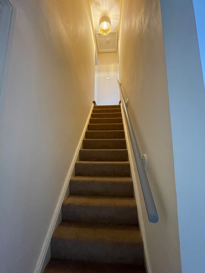 Swindon 2 Bed Terraced House, Edmund Street, SN1 To Rent Now for £