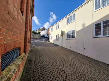 2 Bed Flat, St. Leonards Road, DT4