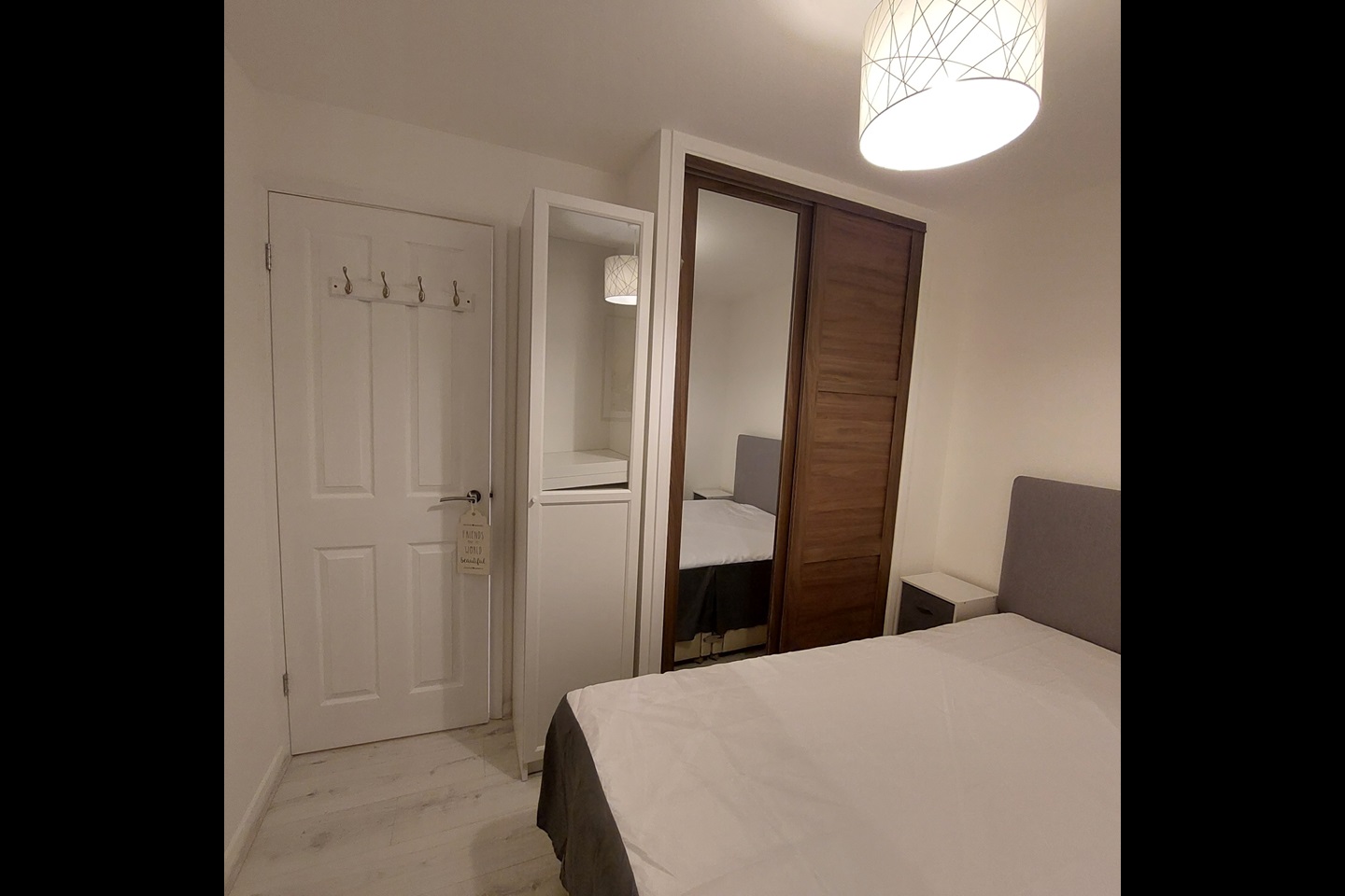 1 Bed Flat, John Silkin Lane, SE8 photo 5