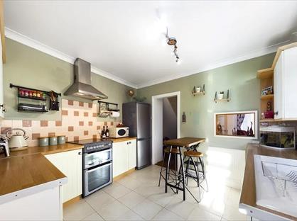 4 Bed End Terrace, Nelson Road, CO12