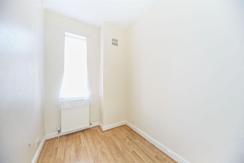Catford 2 Bed Flat, Creeland Grove, SE6 To Rent Now for £1,600.00 p/m