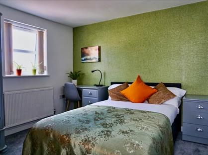 Room in a Shared House, New Road, BA14