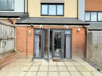 4 Bed Terraced House, Featherwood Avenue, NE15