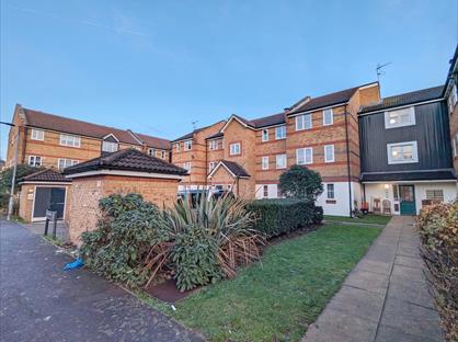 1 Bed Flat, Hispano Mews, EN3