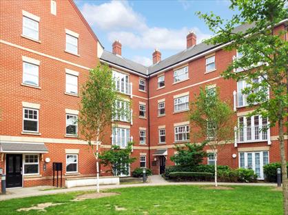 2 Bed Flat, Waltham House, EN8