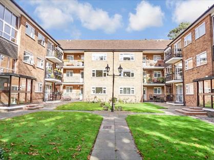 3 Bed Flat, Hawthornden Court, B76