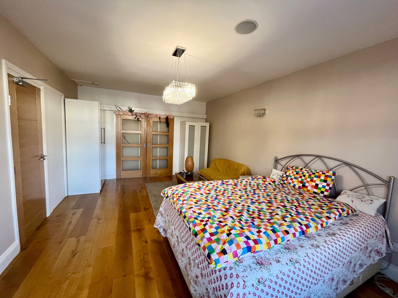 London Room in a Shared House, Totteridge Lane, N20 To Rent Now for