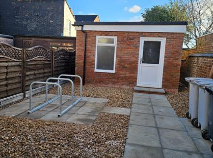 Studio Flat, Mill Road, NN16