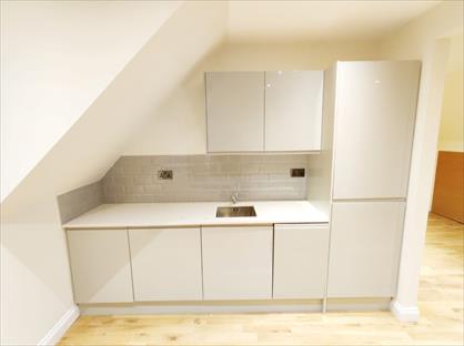 2 Bed Flat, Norbury Court Road, SW16