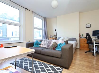 1 Bed Flat, Lee High Road, SE13