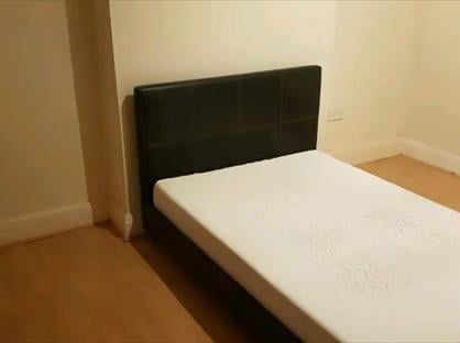 Room in a Shared House, Mayfield Road, CR7