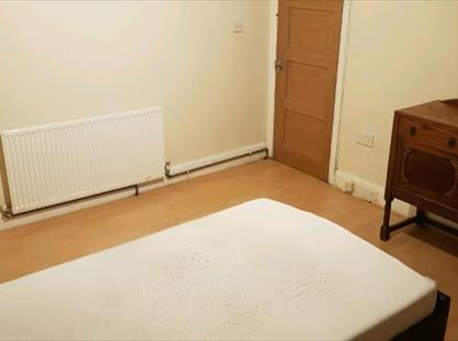 Room in a Shared House, Mayfield Road, CR7