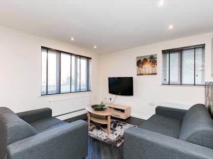 Studio Flat, Tong Road, LS12