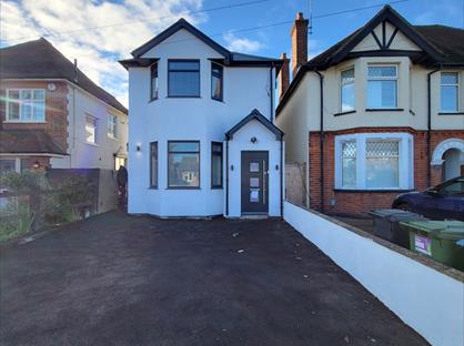 5 Bed Detached House, Gammons Lane, WD24