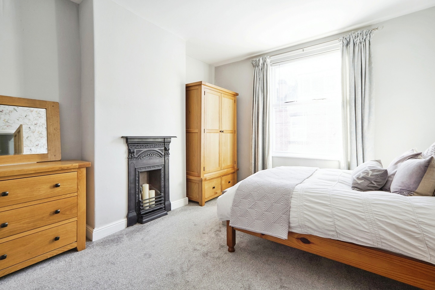 2 Bed Terraced House, Vicarage Street, LS5, N1 7GU