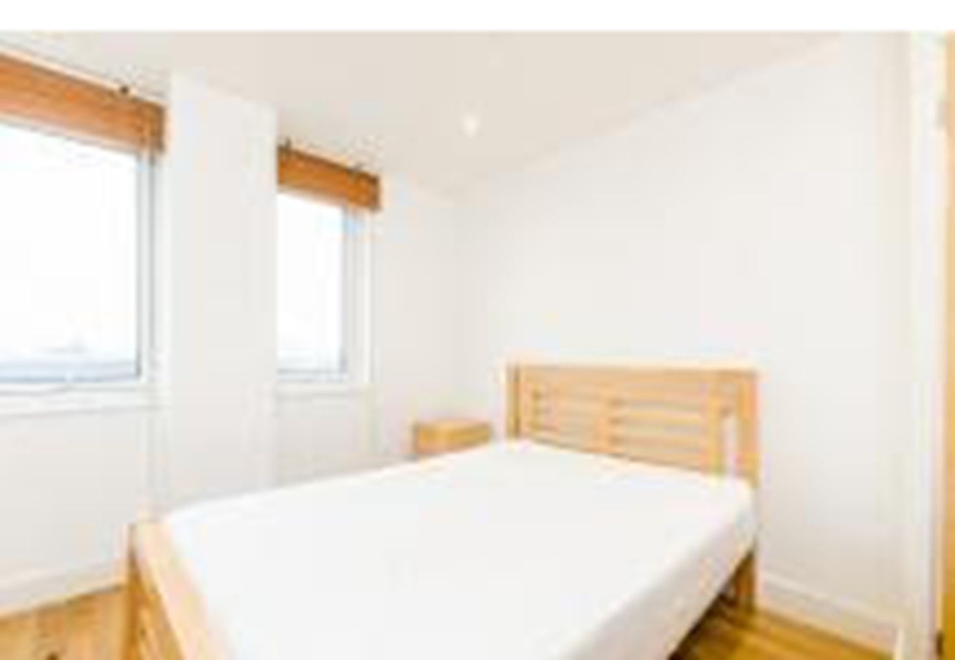 1 Bed Flat, Skyline Plaza Building, E1 photo 3