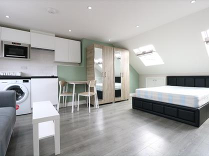 Studio Flat, Sunningdale Avenue, W3