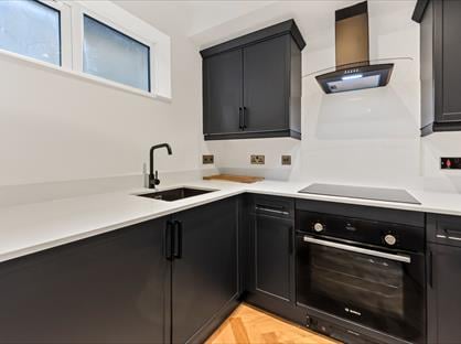 1 Bed Flat, Ashdown Court, SM2