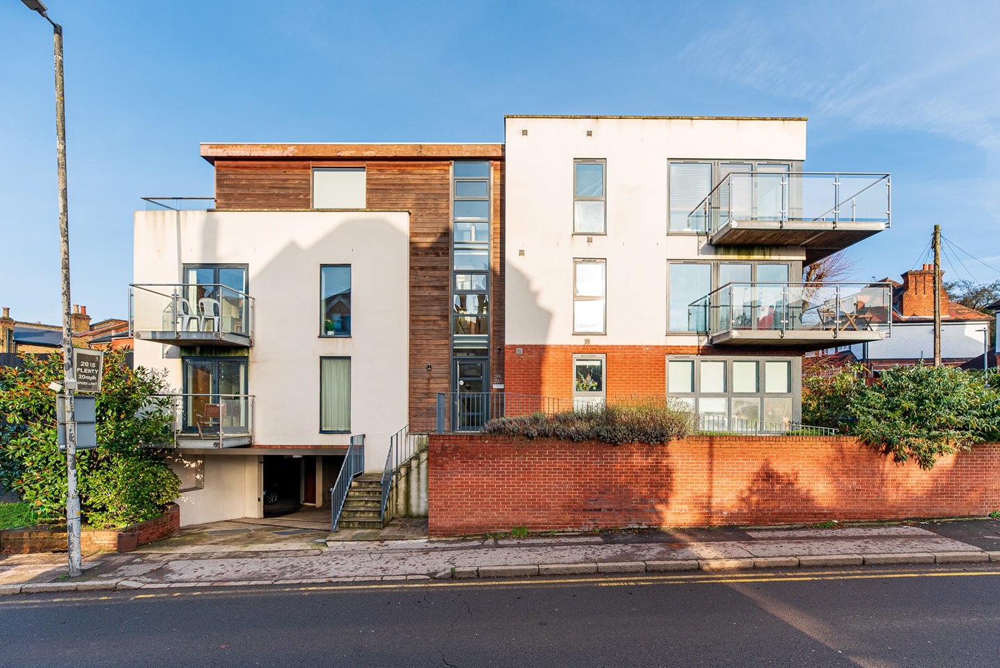 Surbiton 2 Bed Flat, Surbiton Hill Road, KT6 To Rent Now for £1,895