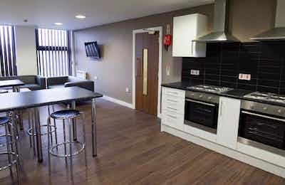 Additional image 6 of Studio Flat, City Point, L5, N1 7GU