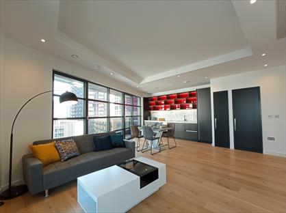 1 Bed Flat, Bridgewater House, E14