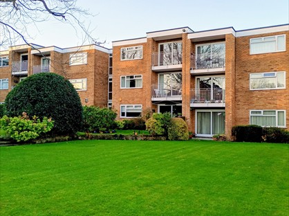 2 Bed Flat, Brancote Roa, CH43