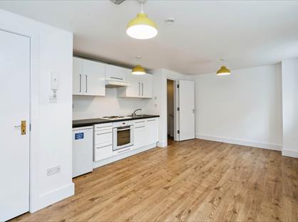 Studio Flat, Kings Arms Court, NR28