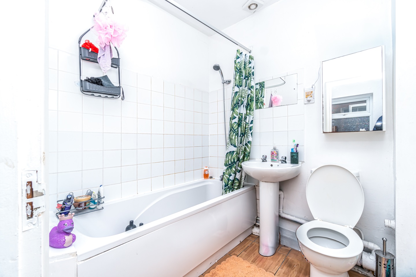 London 2 Bed Flat, Carlingford Road, N15 To Rent Now for £1,850.00 p/m