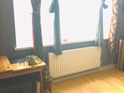 Room in a Shared Flat, Estridge Close, TW3