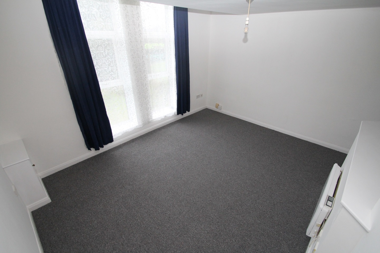 Studio Flat, Park Road West, CH43 photo 3