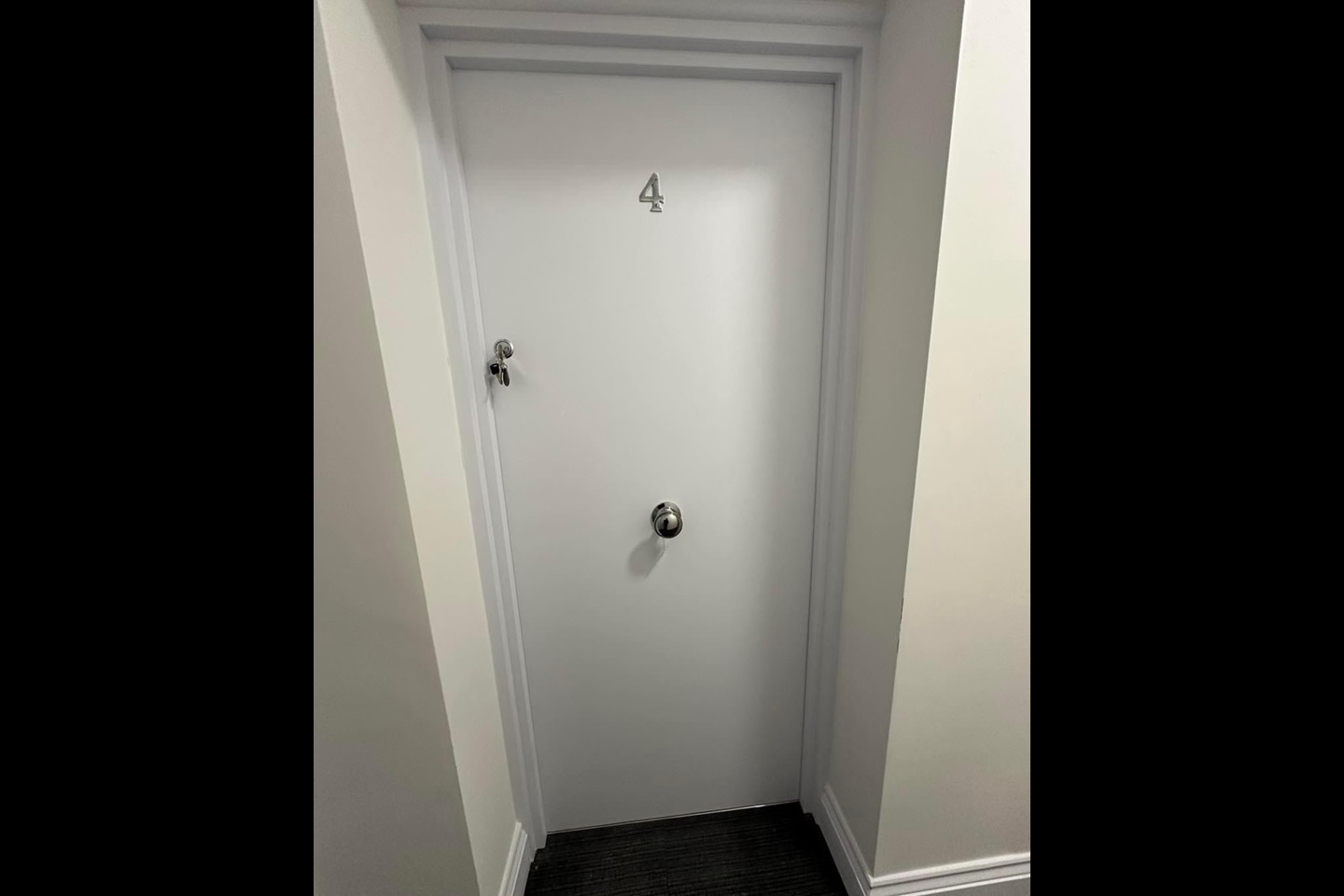 Waltham Abbey Studio Flat, Foxes Parade, EN9 To Rent Now for £1,000