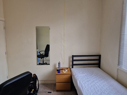 Room in a Shared Flat, Warwick Row, CV1