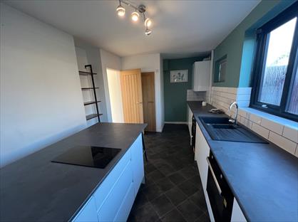 3 Bed Semi-Detached House, Jubilee Avenue, WN5