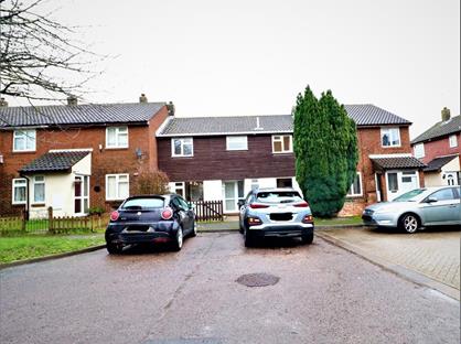 4 Bed Terraced House, Old Ash Close, TN24