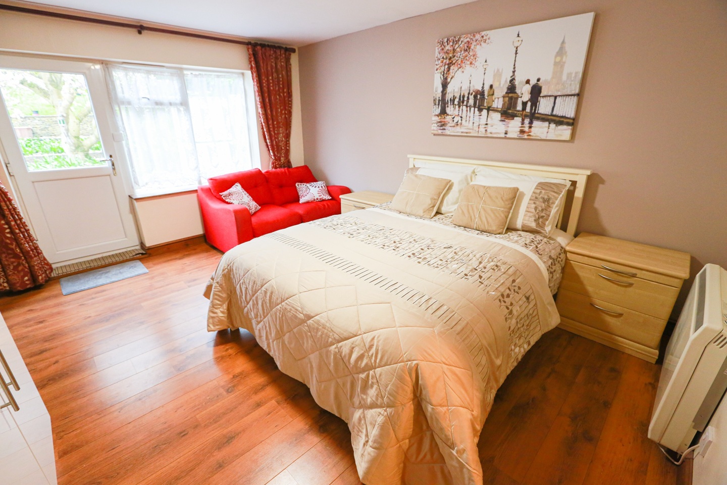 Studio Flat, Michaelmas Road, CV3 photo 3