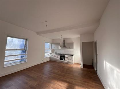 2 Bed Flat, Lord Street, WN7