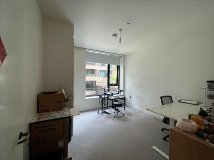 2 Bed Flat, Wood Crescent, W12