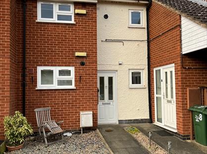 1 Bed Flat, Revell Close, LE12