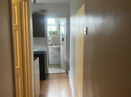 1 Bed Flat, Plumstead High Street, SE18
